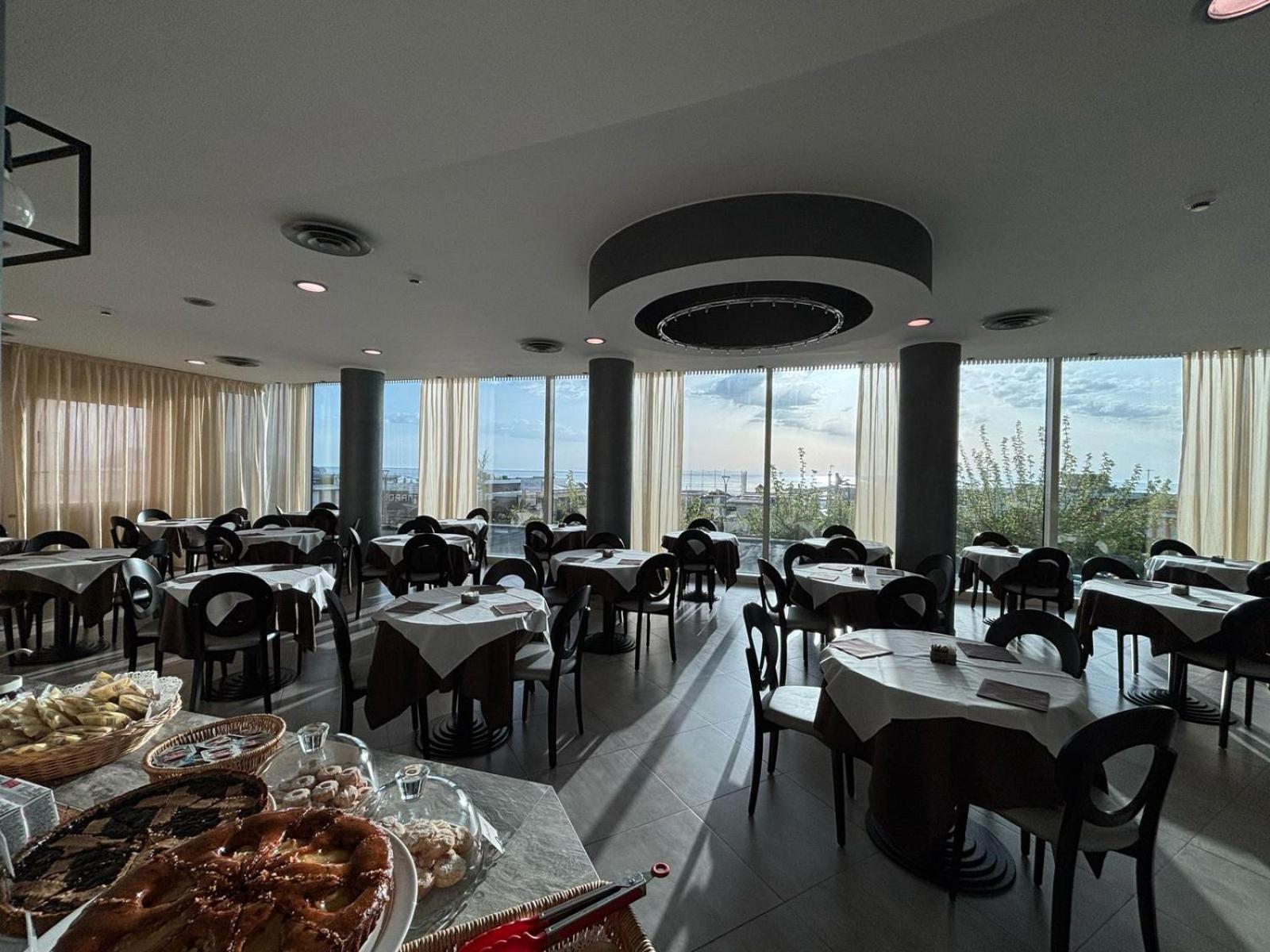 Abahotel Milano Marittima Exteriör bild