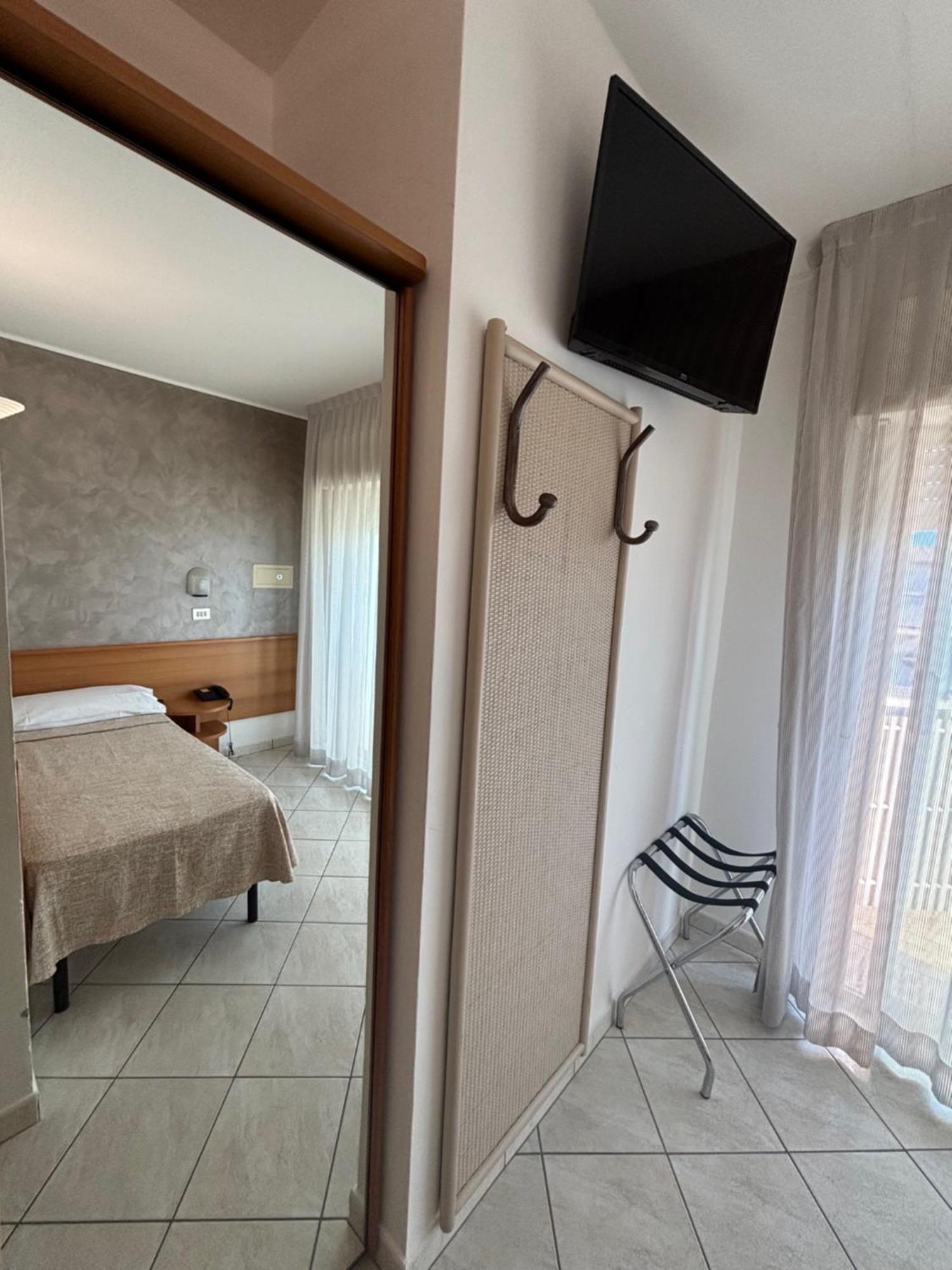 Abahotel Milano Marittima Exteriör bild